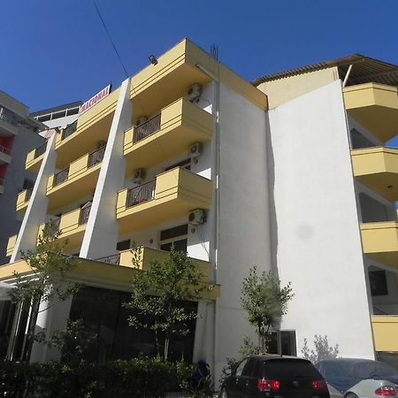 Hotel Nacional Durres Bagian luar foto