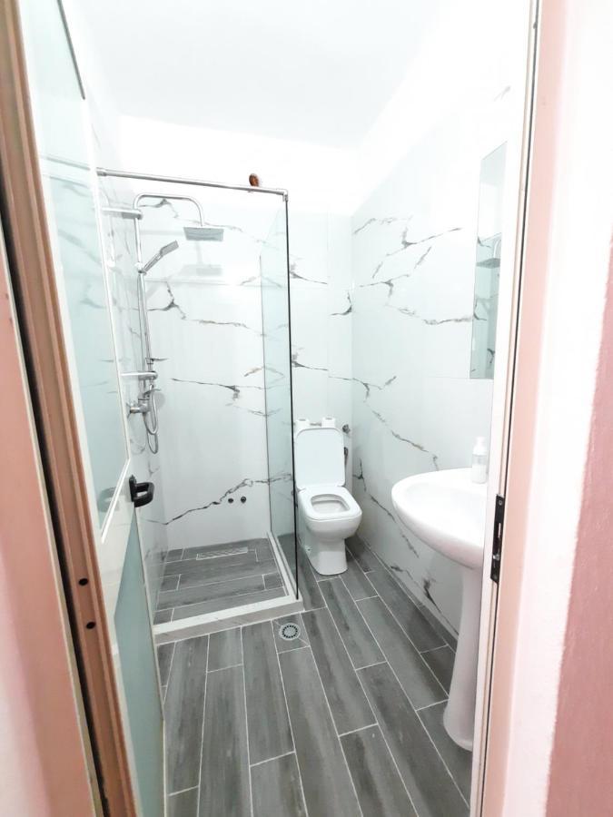 Hotel Nacional Durres Bagian luar foto