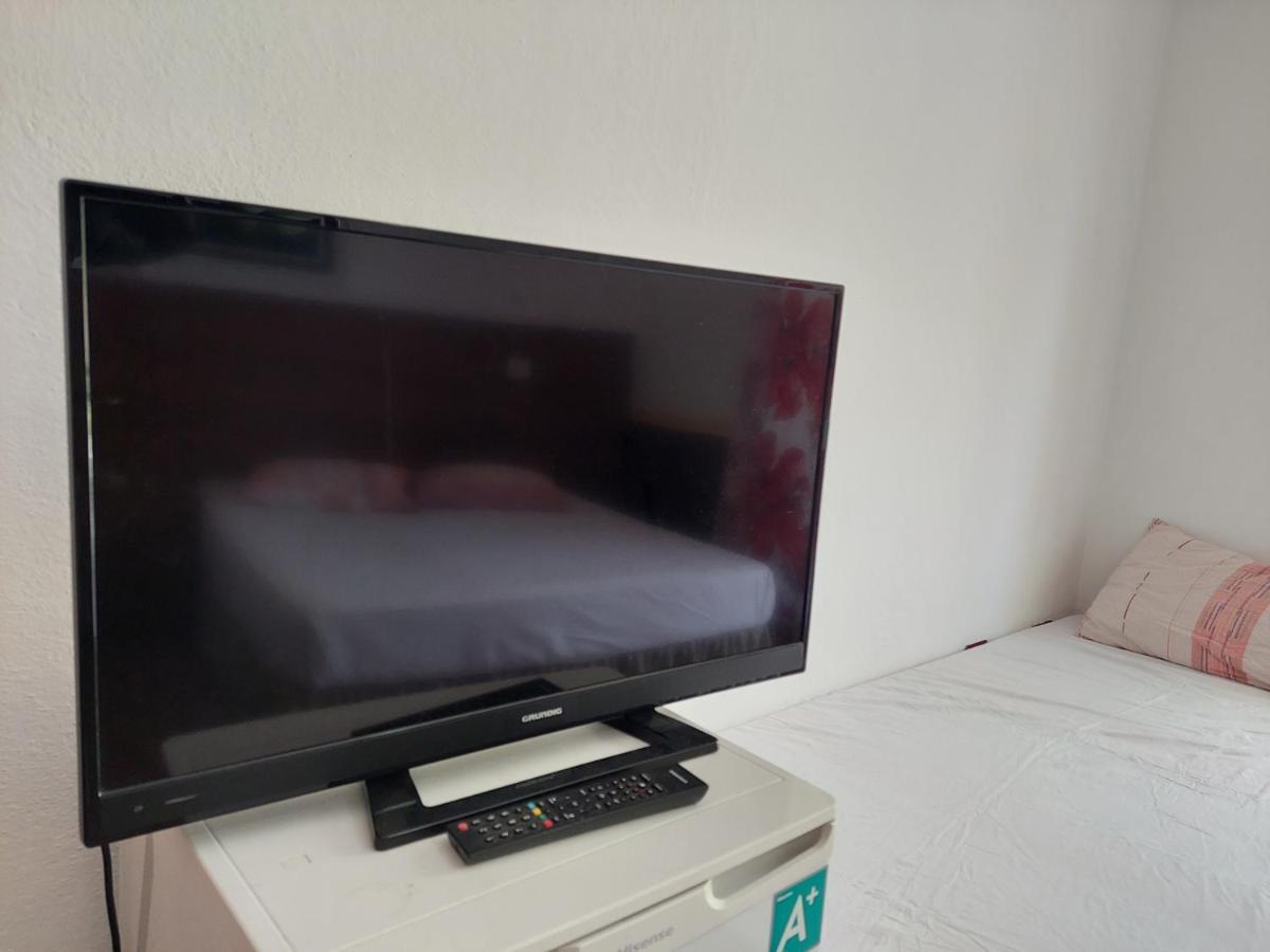 Hotel Nacional Durres Bagian luar foto