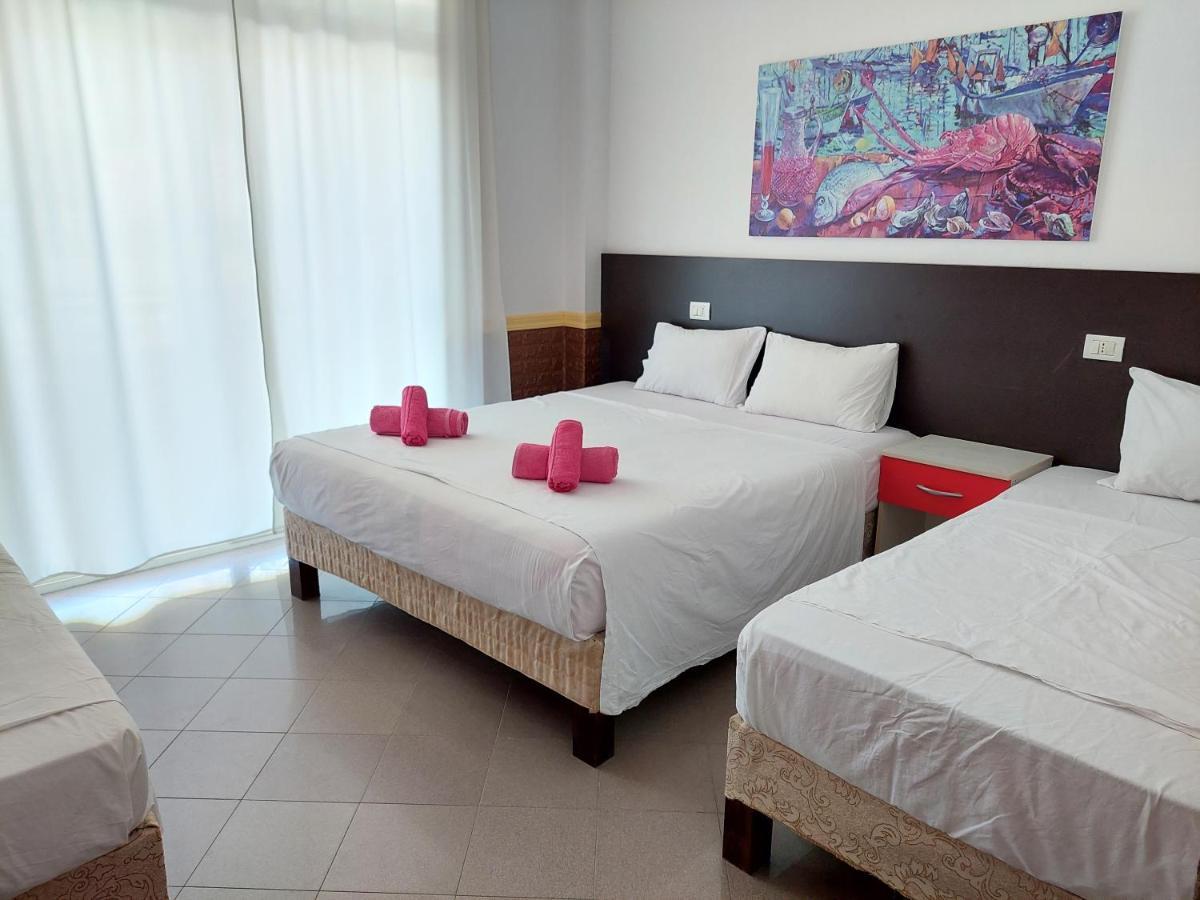 Hotel Nacional Durres Bagian luar foto